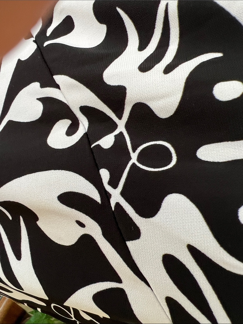 Black & White Graphic Print Women's Blouse - Classic Contrast - Picture 8 of 9